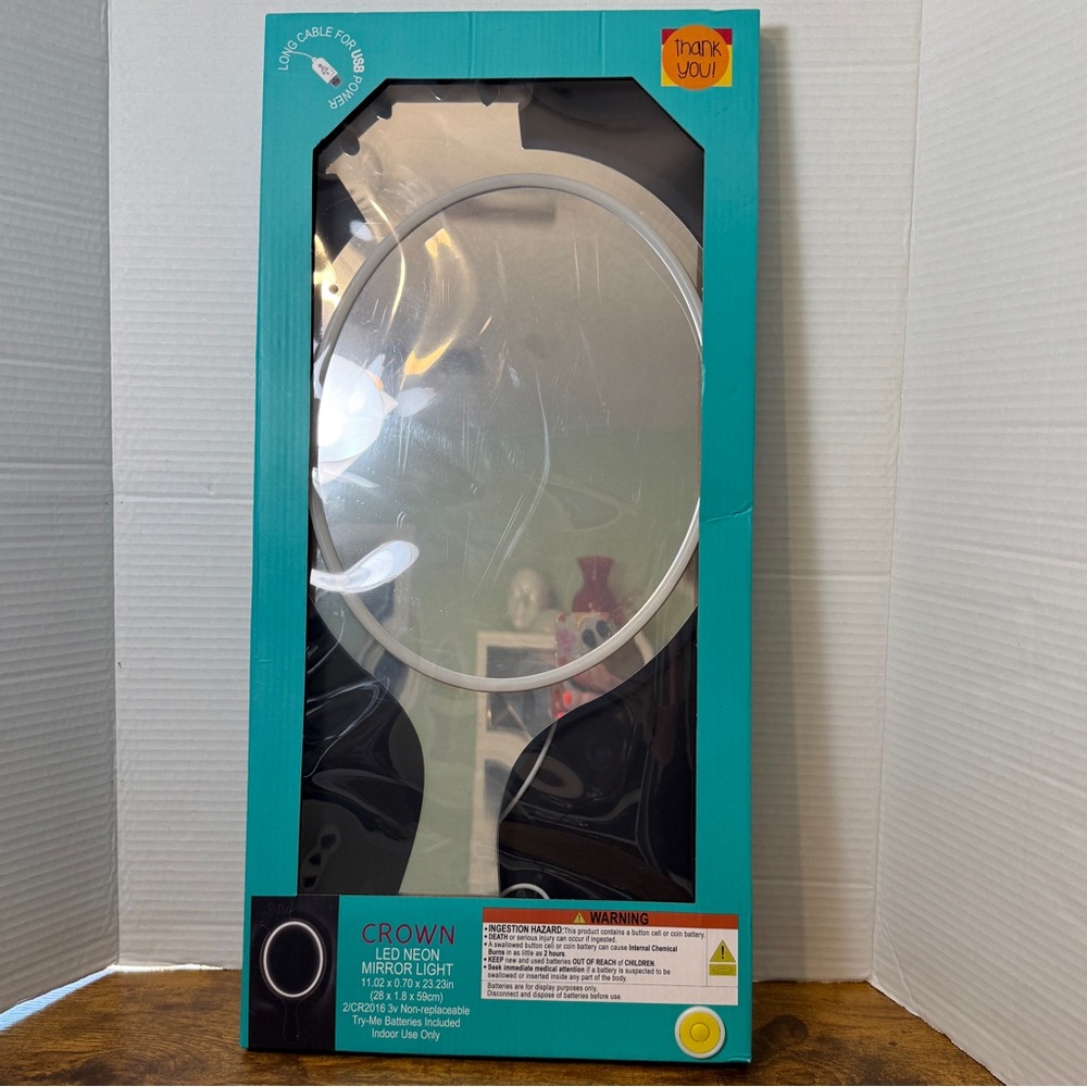 Crown LED Neon Mirror Light USB Power On Off Button Whimsical Fairy Fun Gift NWT